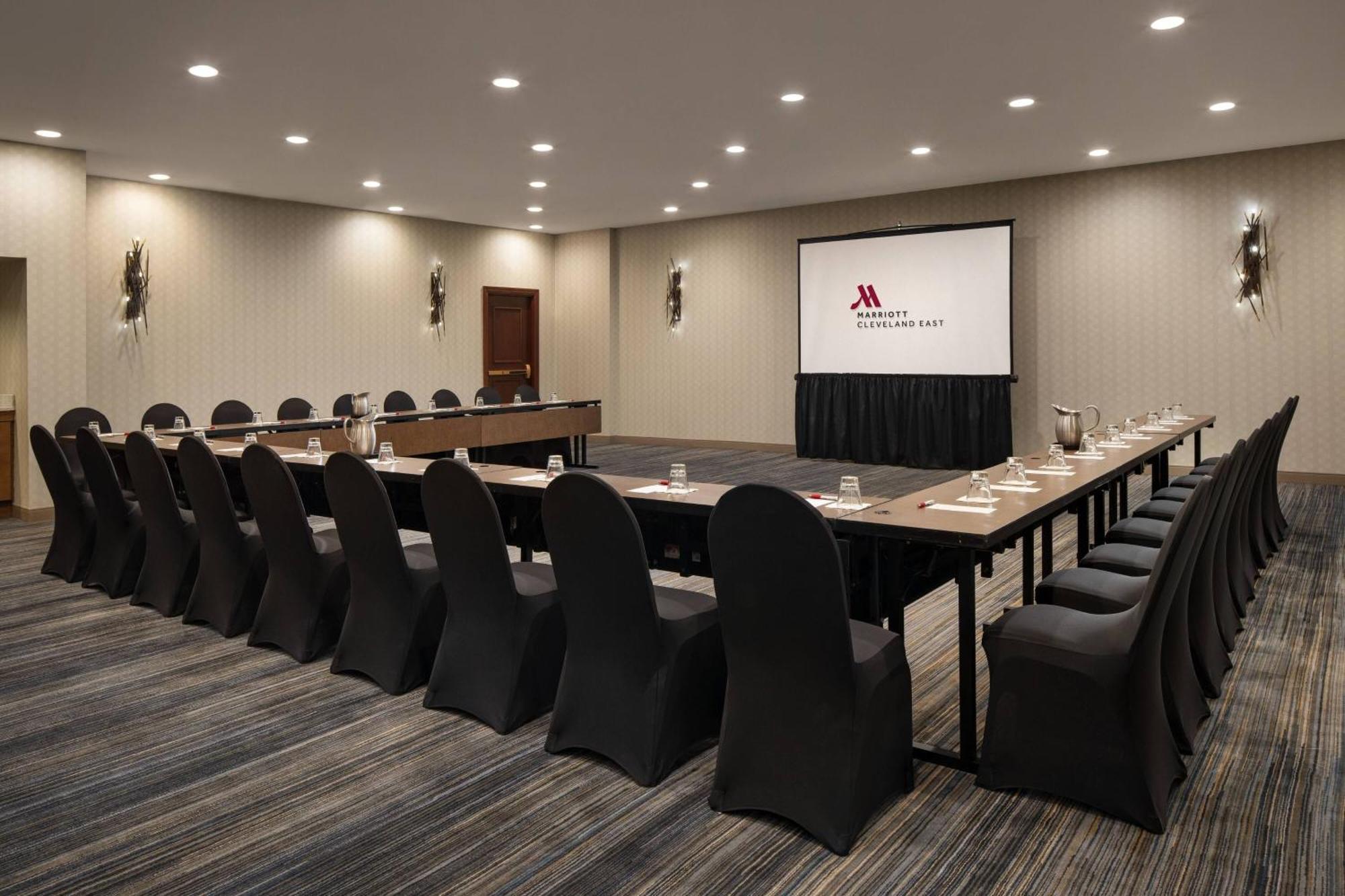 Cleveland Marriott East Hotel Warrensville Heights Екстериор снимка